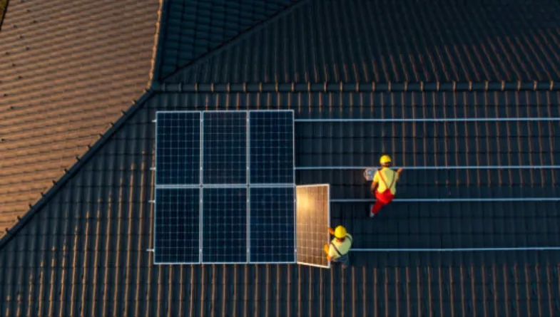 راهنمای خرید پنل خورشیدی خانگی؛ از انتخاب تا نصب راهنمای خرید پنل خورشیدی خانگی؛ از انتخاب تا نصب